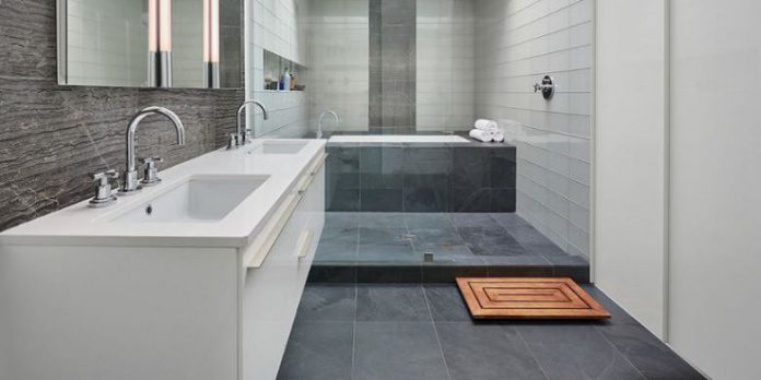 cara-membersihkan-keset-yang-ada-pada-kamar-mandi